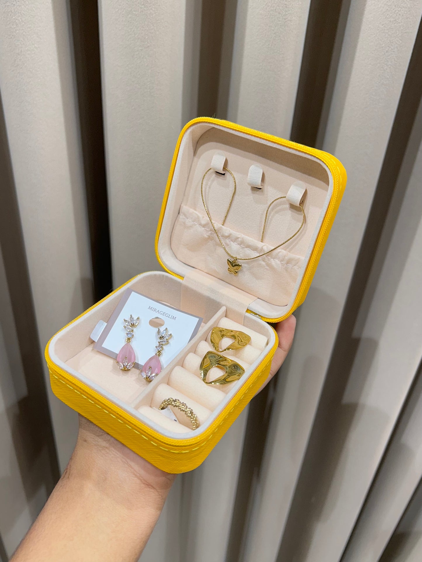 Gift box