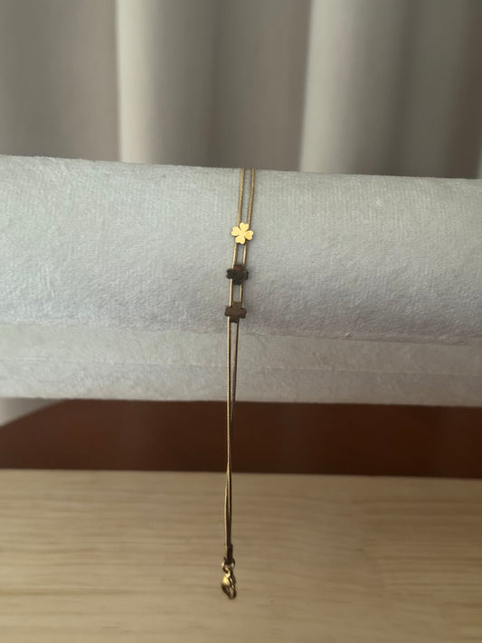 Flower bracelet