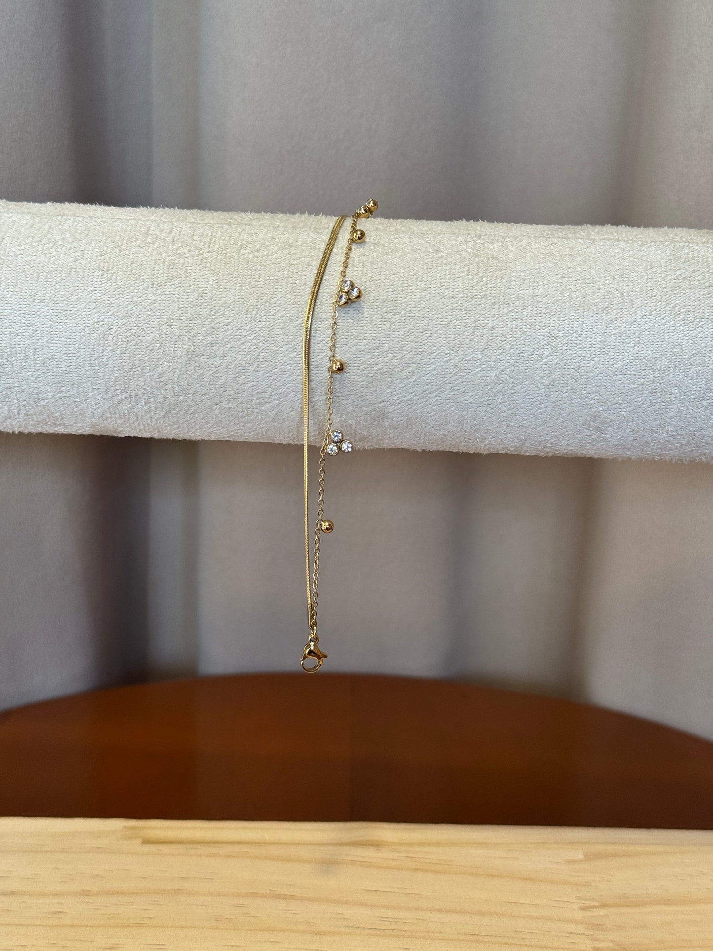Double layer bracelet