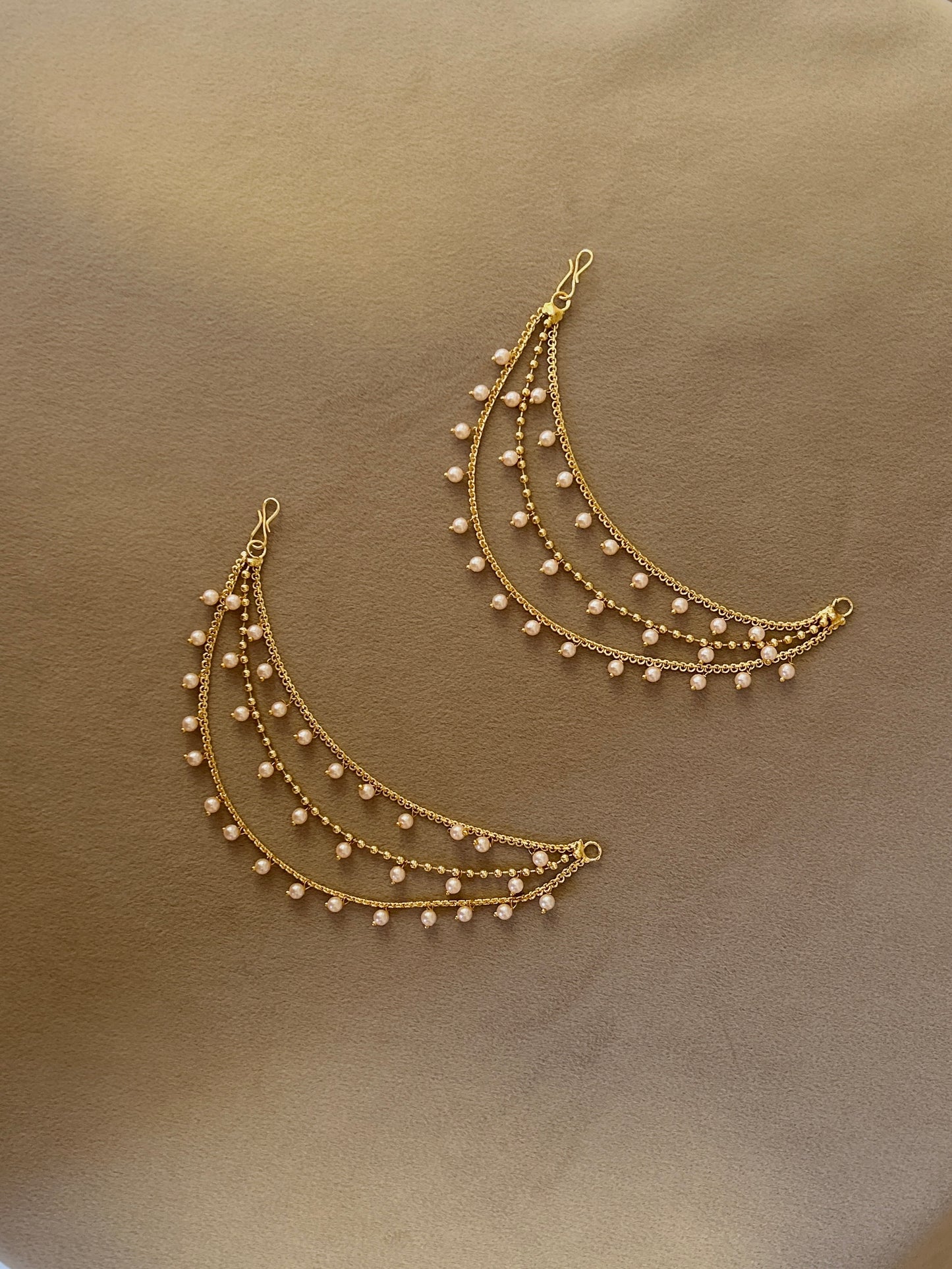 Ear chain