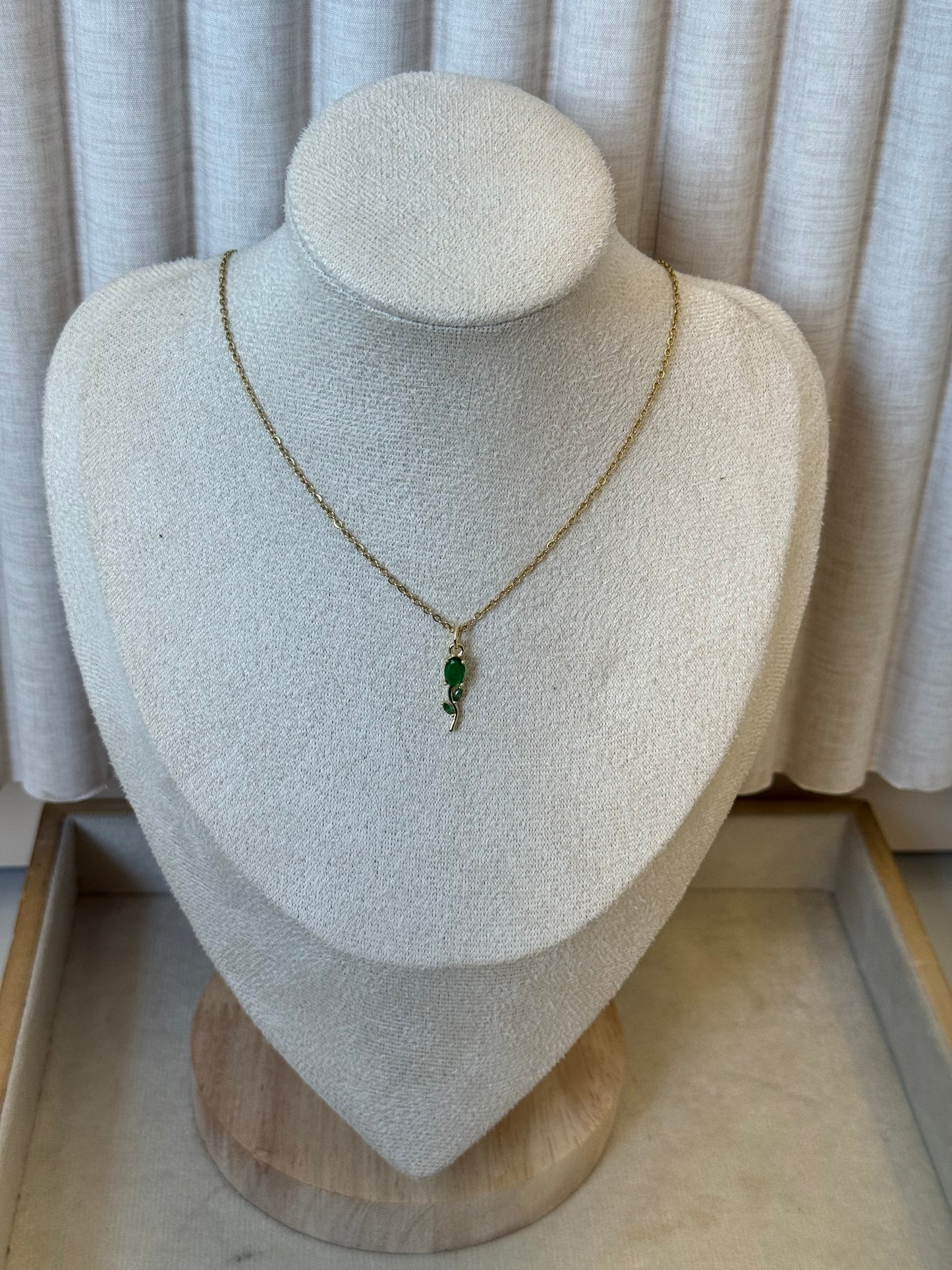 Tulip necklace