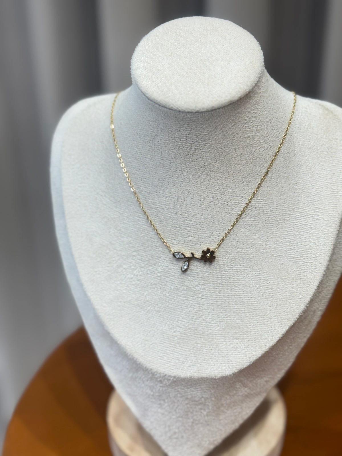 Flower necklace