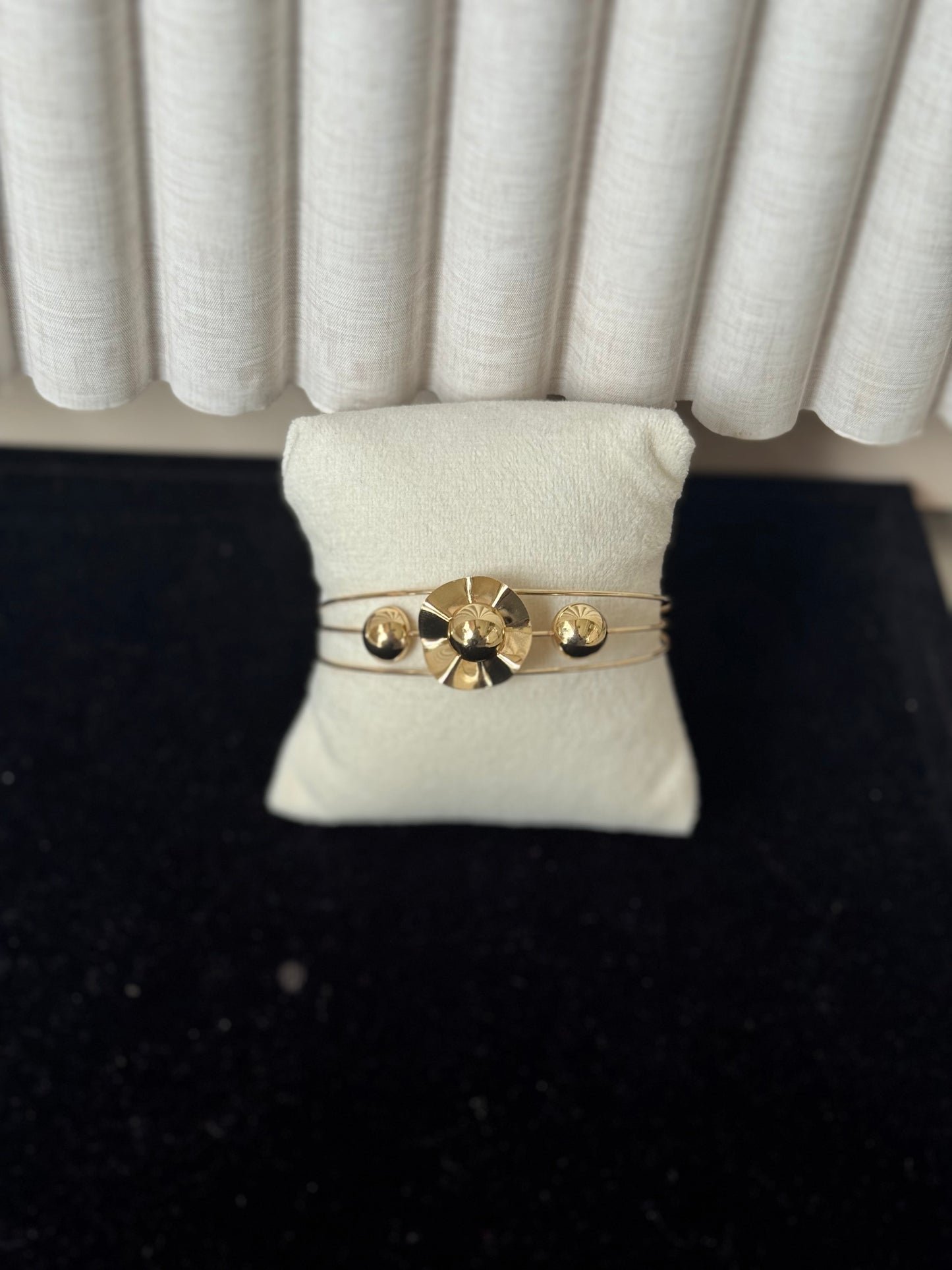 Cuff bangle