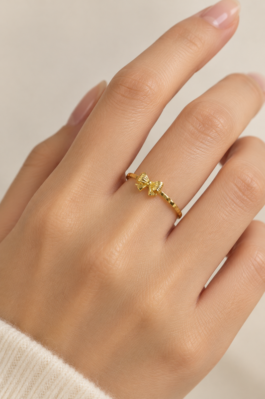 Bow Stackable ring