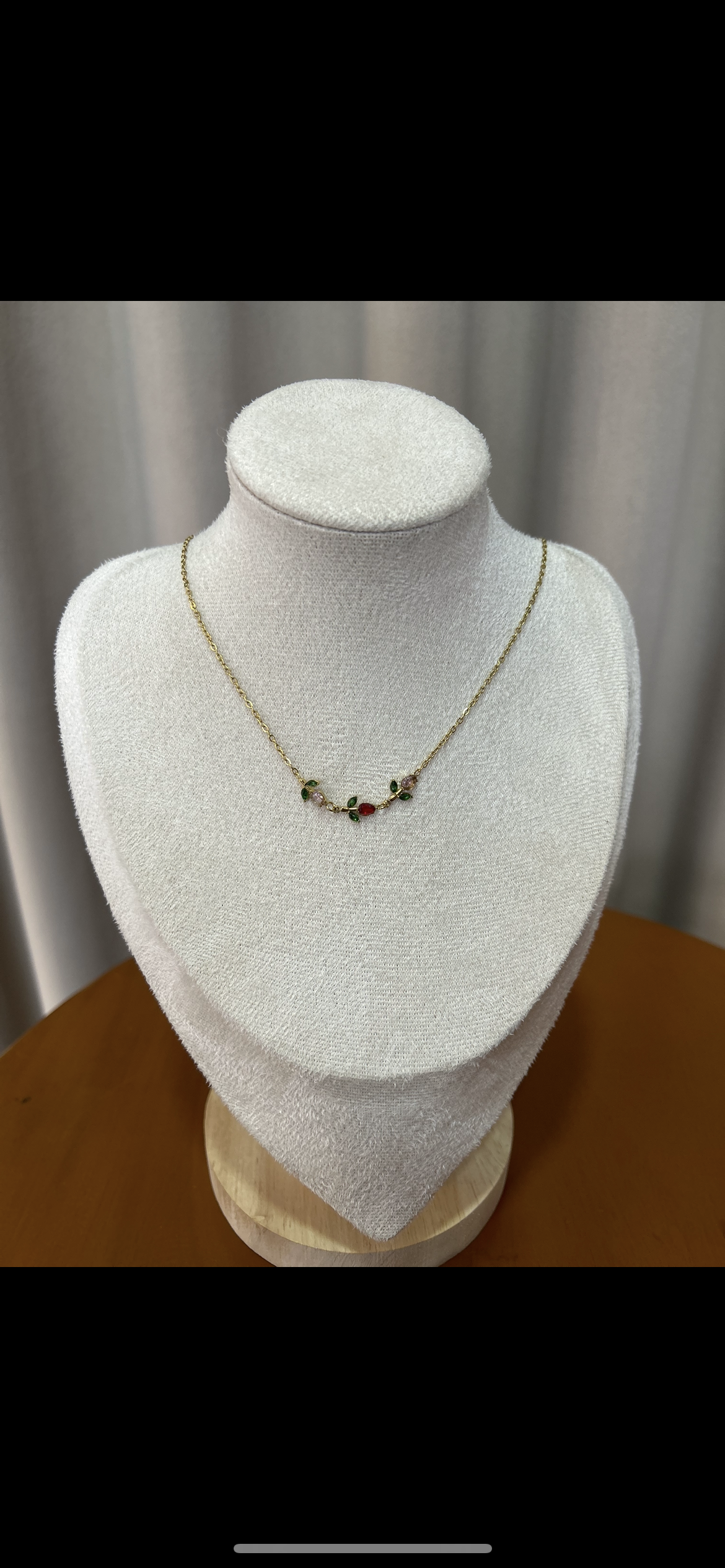 Tulip necklace