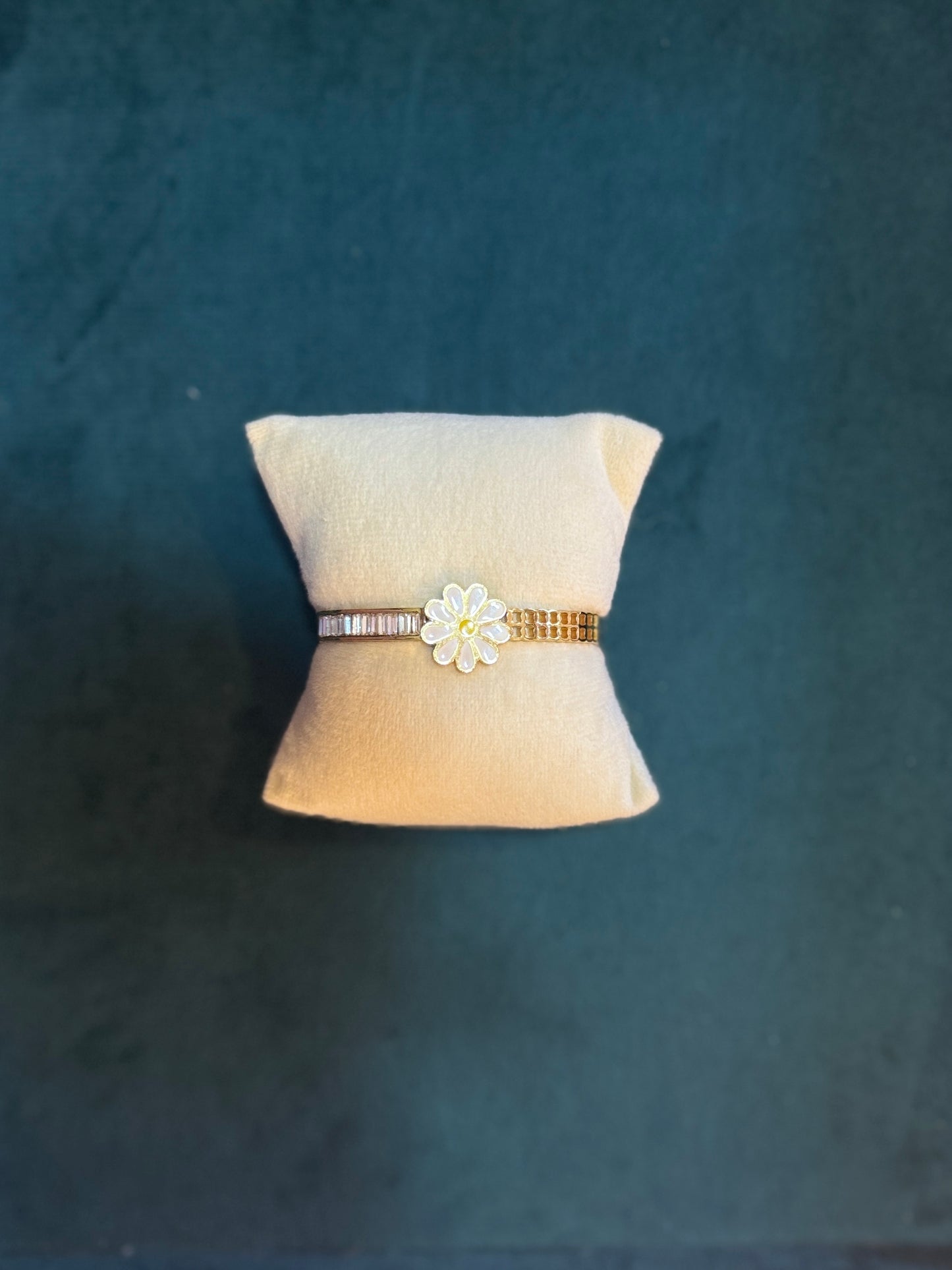 Baby size Daisy bangle