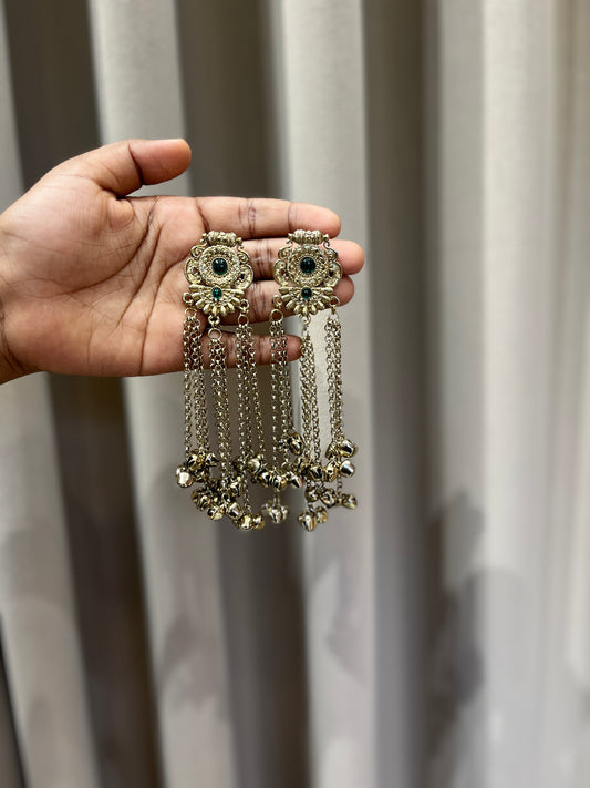 Green stone earring