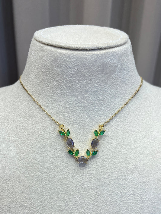 Violet necklace