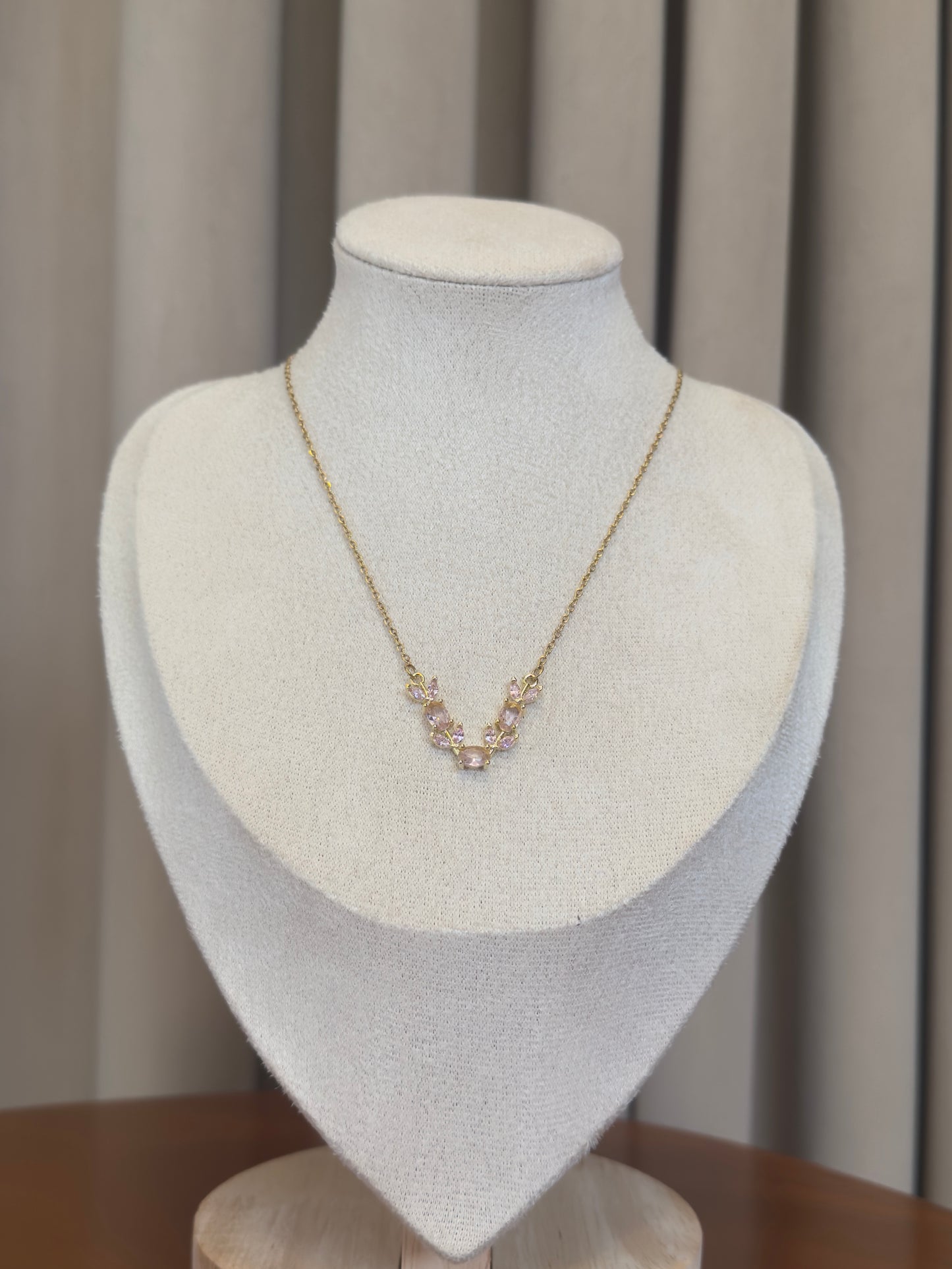 Tulip necklace