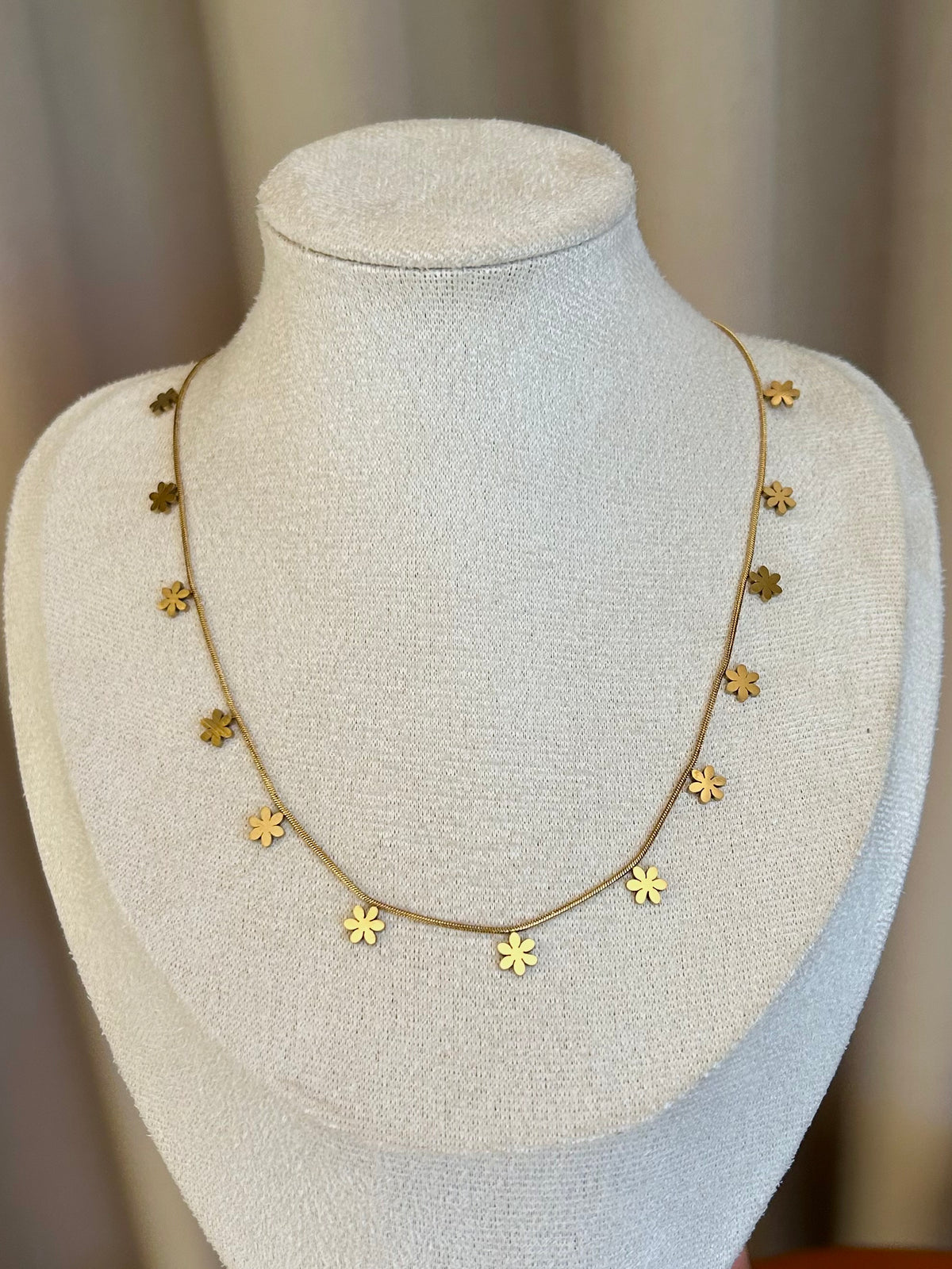 Flower charm necklace