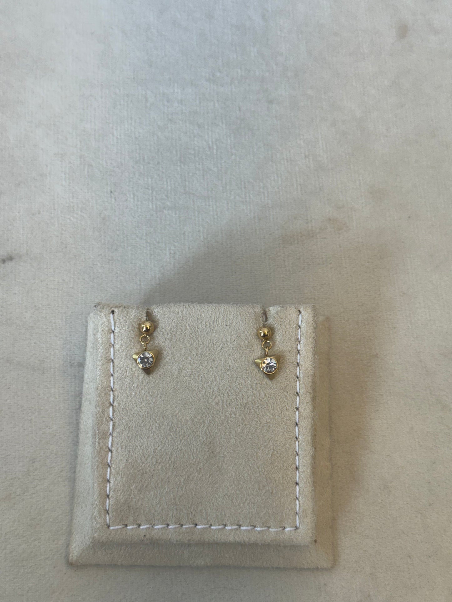 Simple earring
