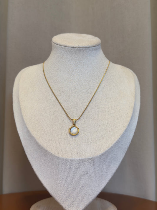 Beige stone necklace