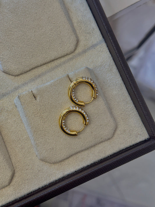 Double side stone ring