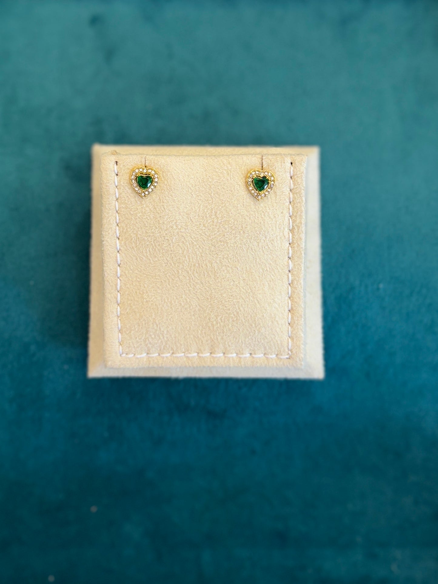 Green heart earring