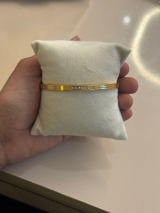 Daisy Glow Bangle