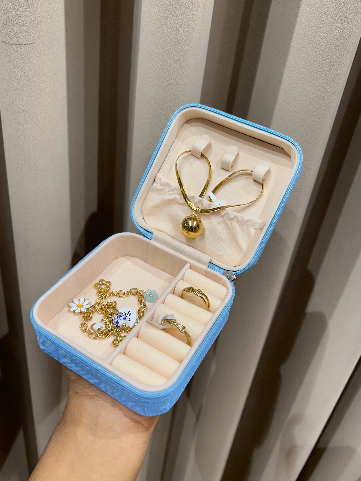 Gift box