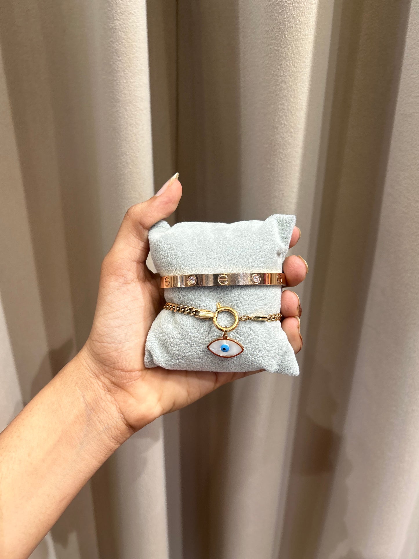 Rose gold stack