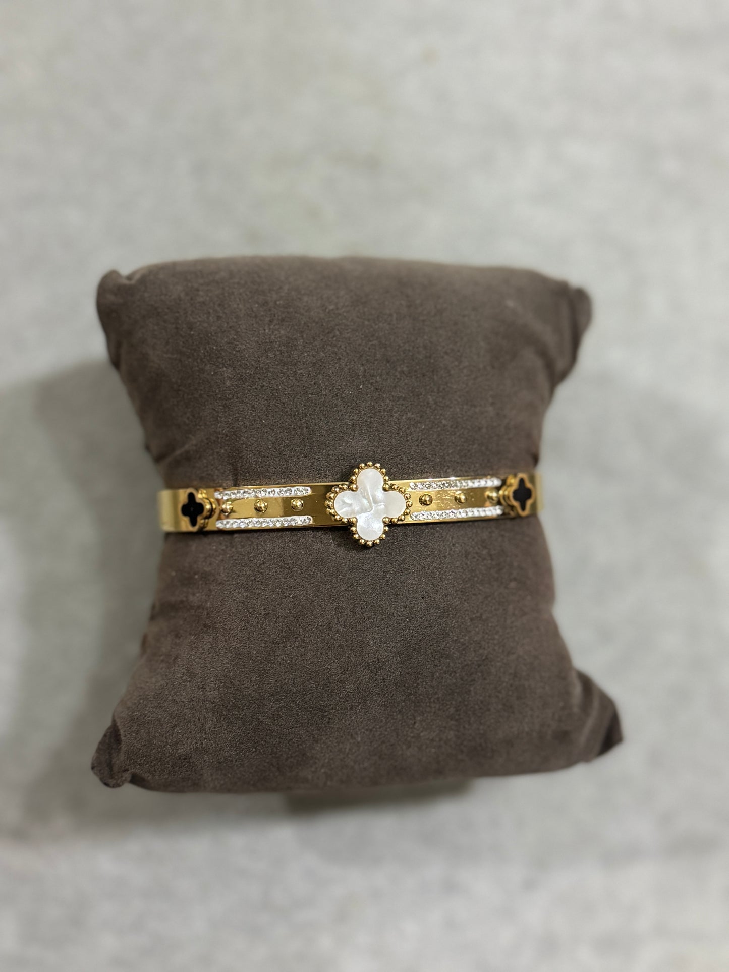 Lumina Bangle Gold