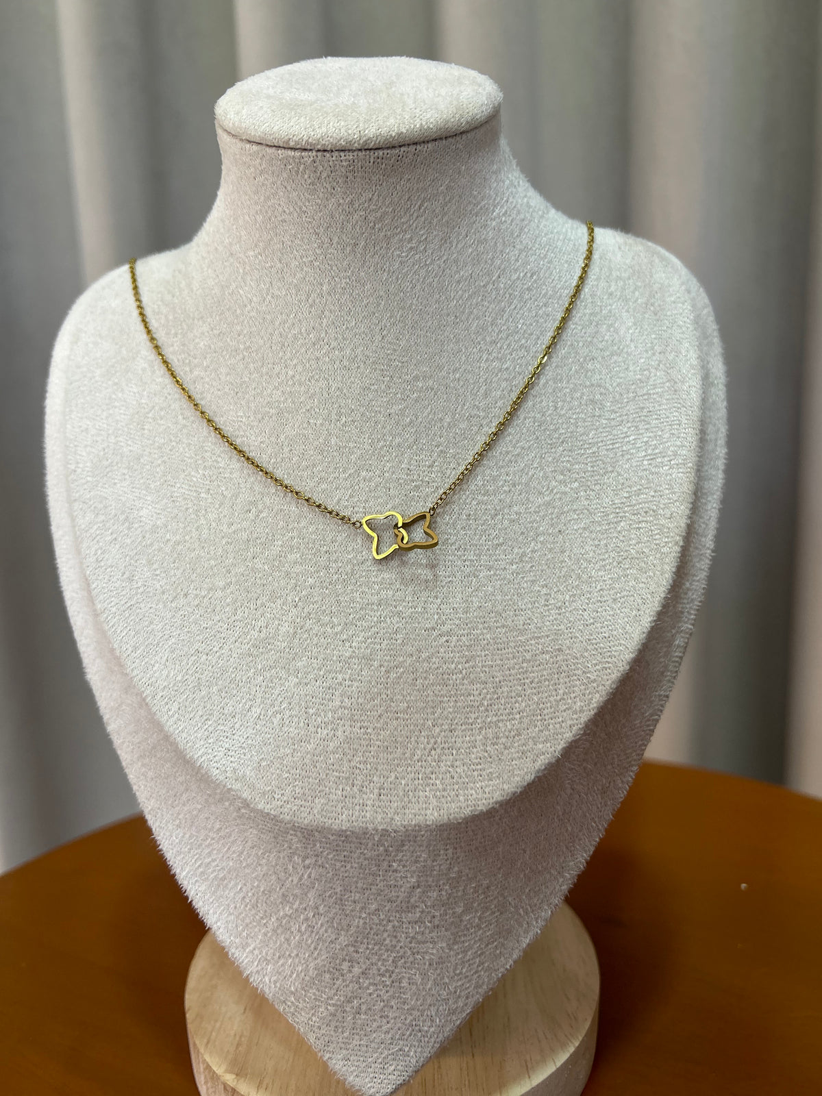 Butter necklace