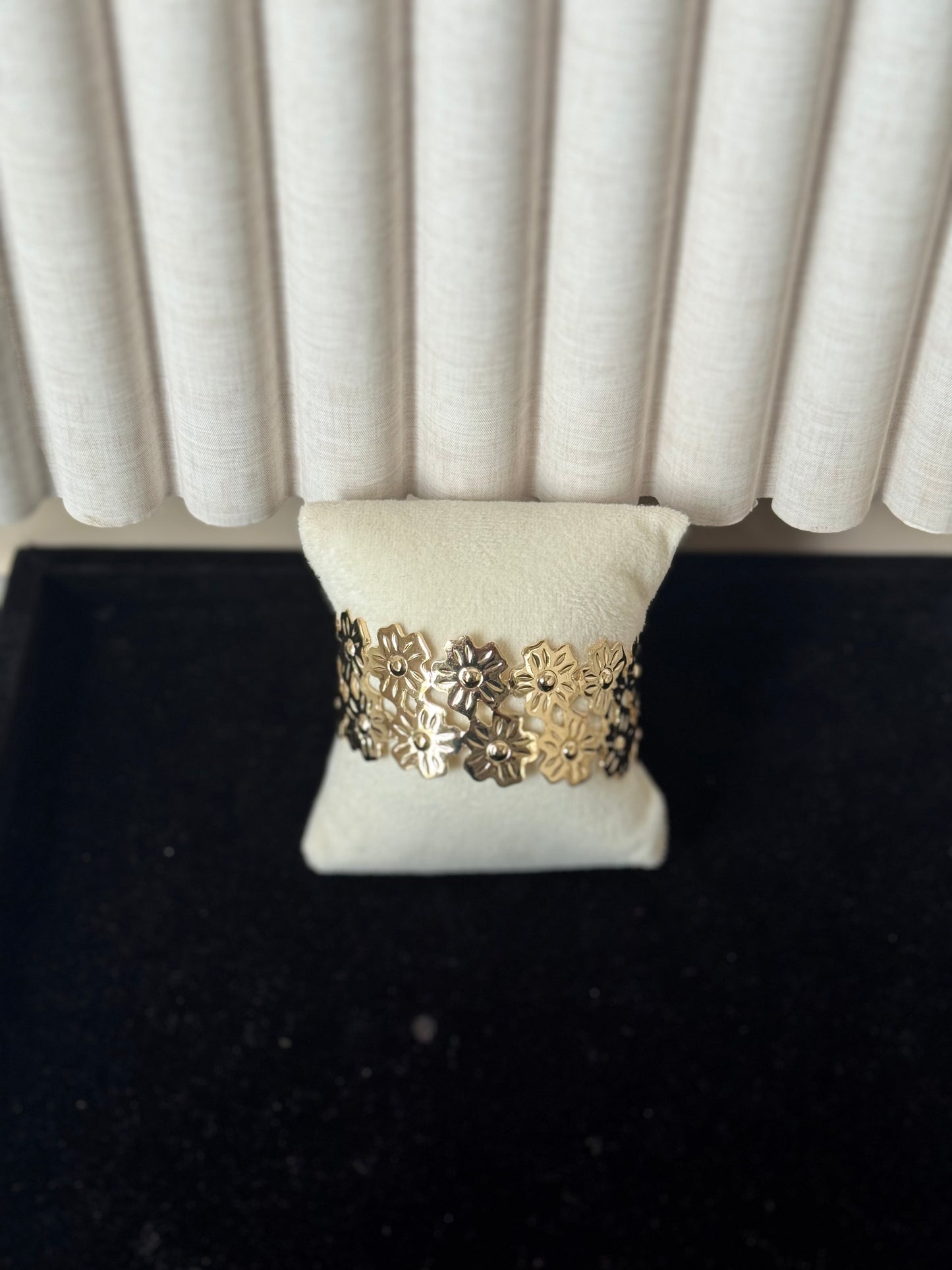 Flower cuff bangle