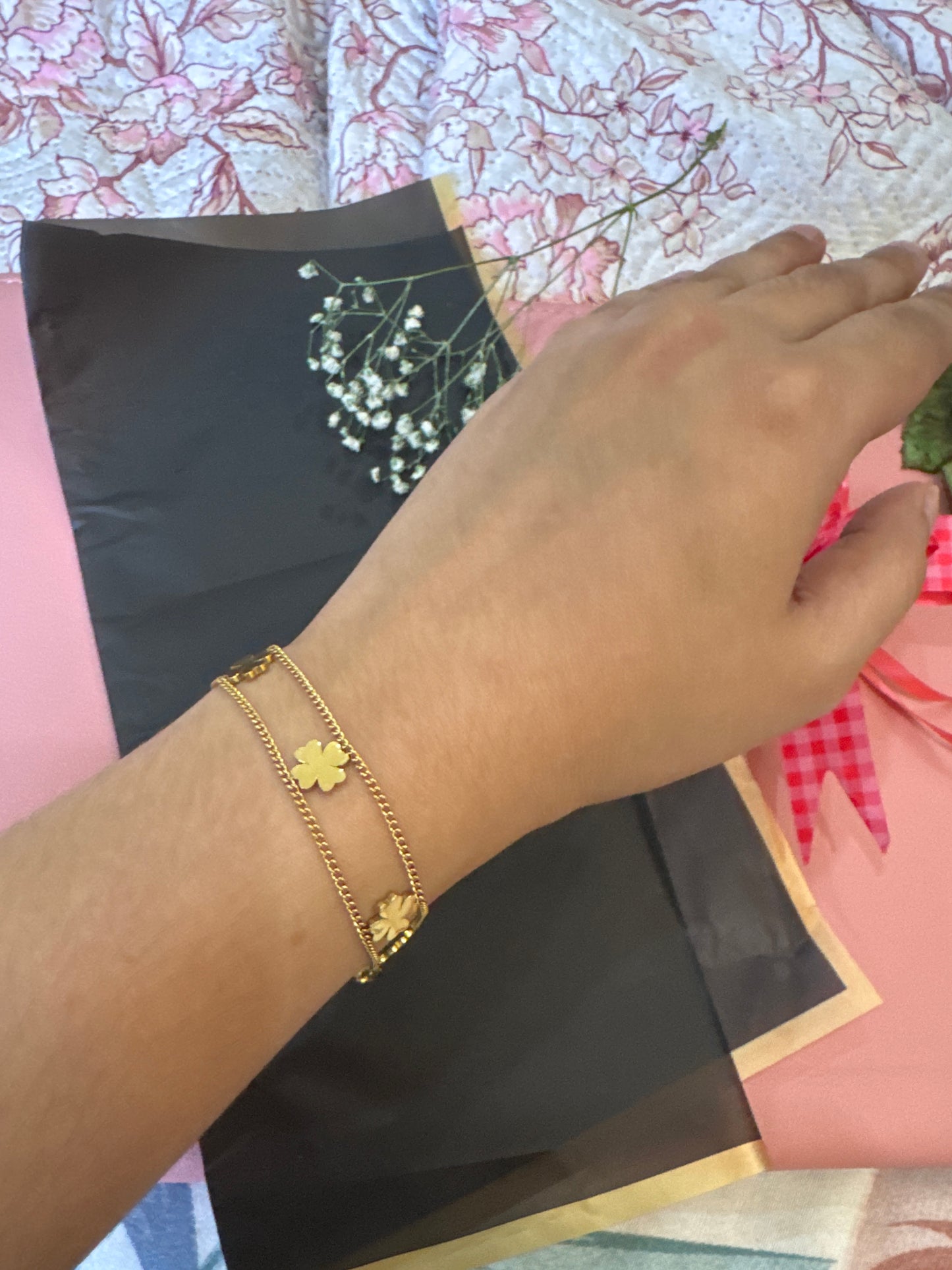 Double Layer Clover Bracelet Gold