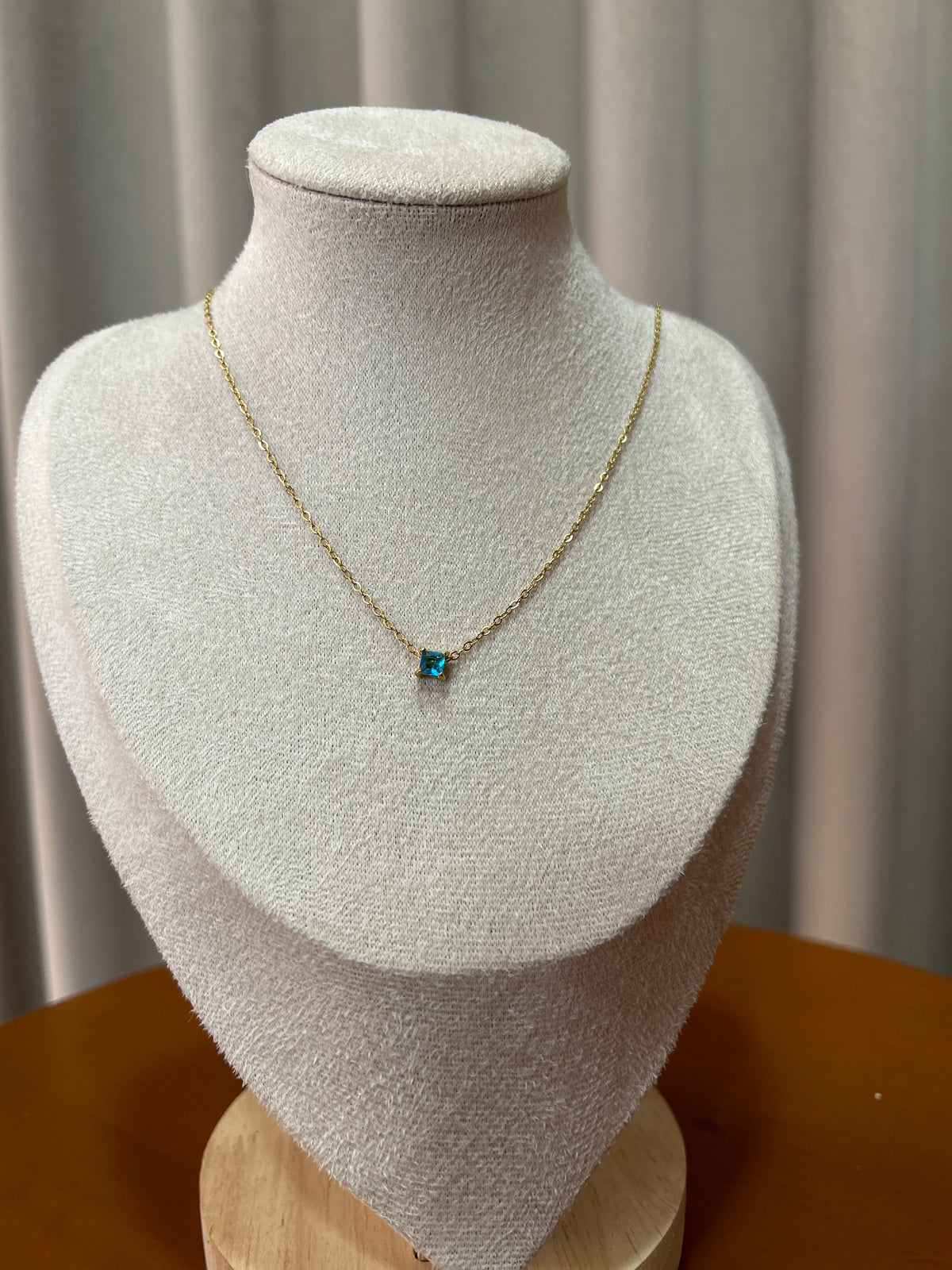 Alina necklace