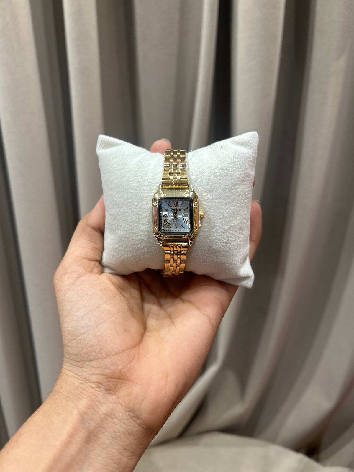 Aura watch