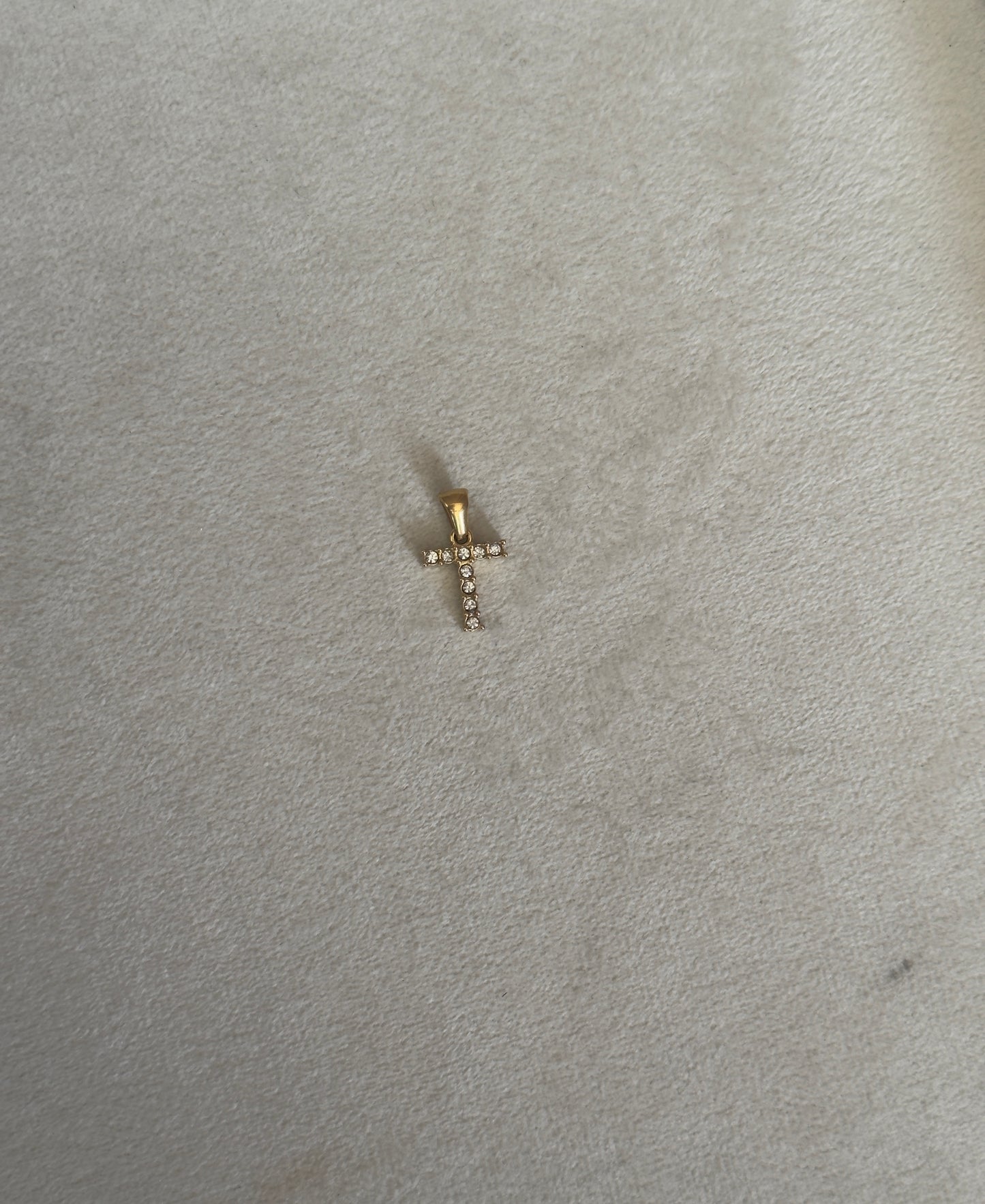 T letter pendant