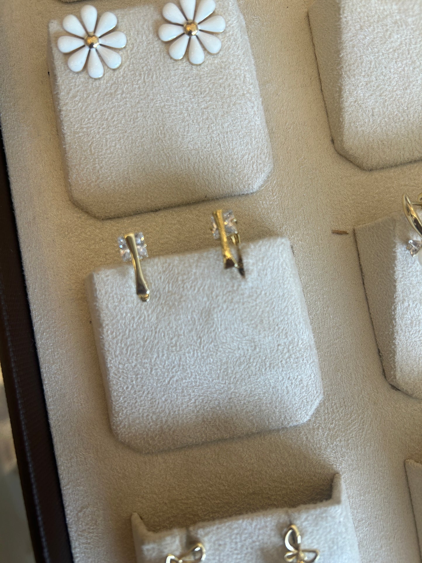 Rectangle stone earrings