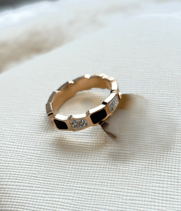 Elara Ajustable ring