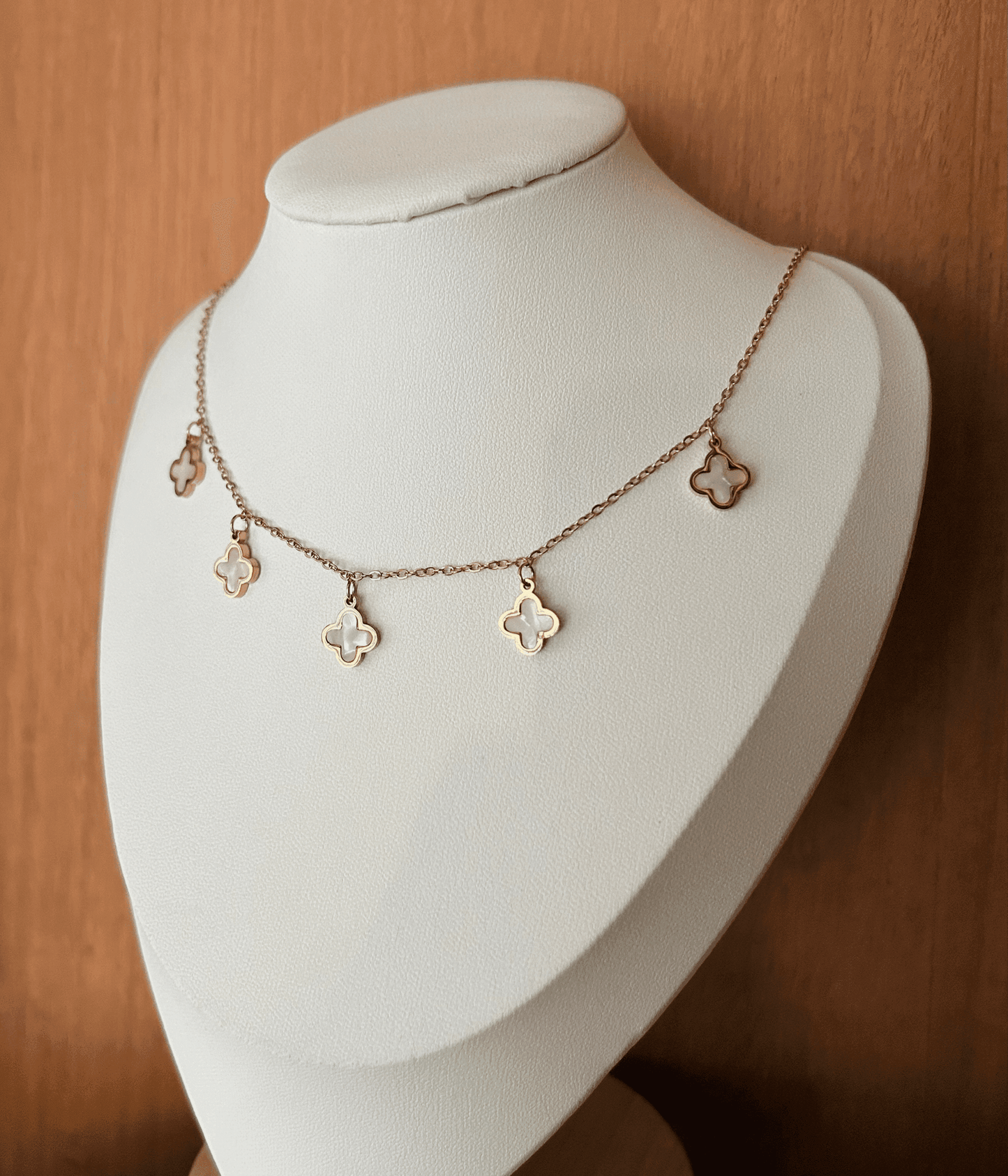 Clover charms necklace