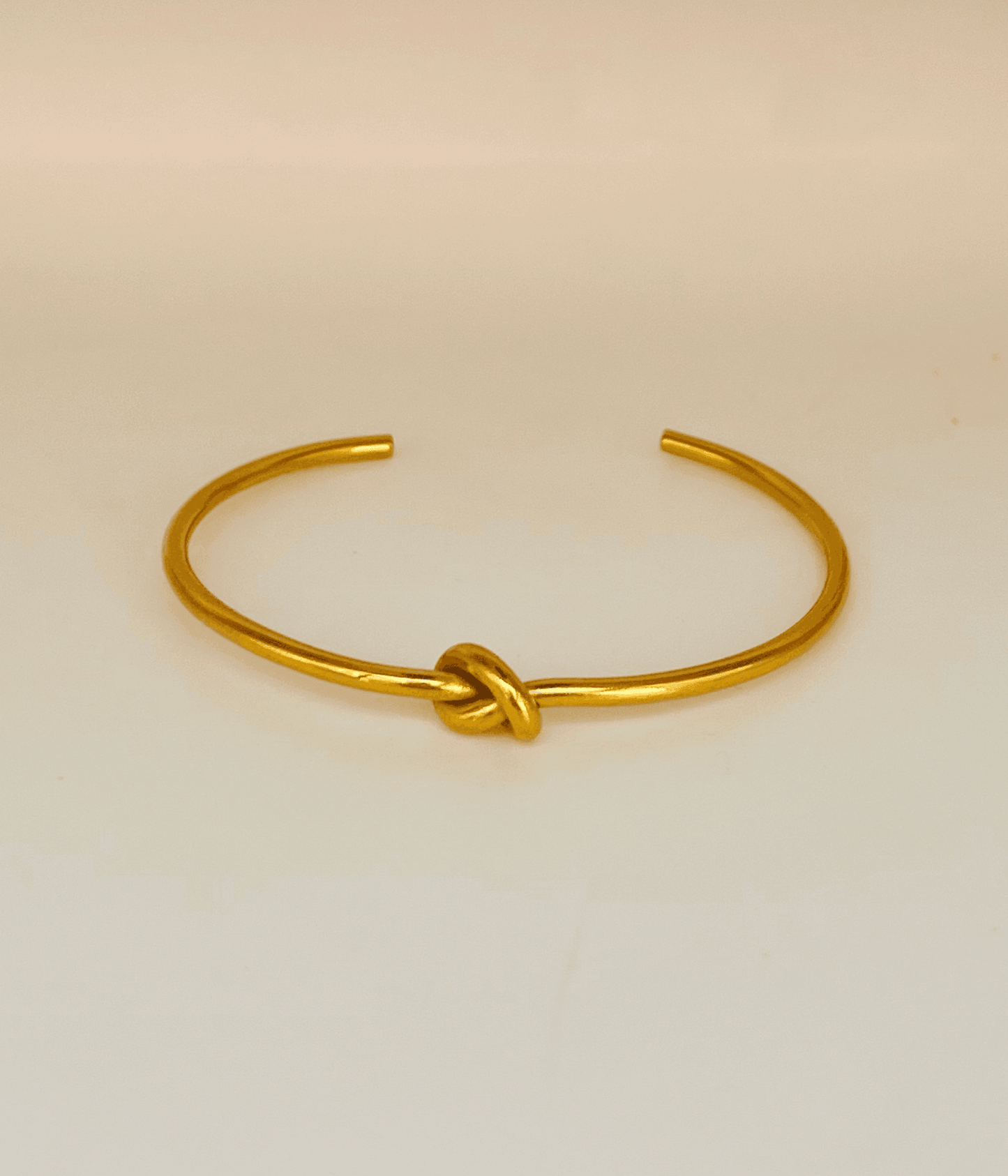 Adjustable bangle-Knot