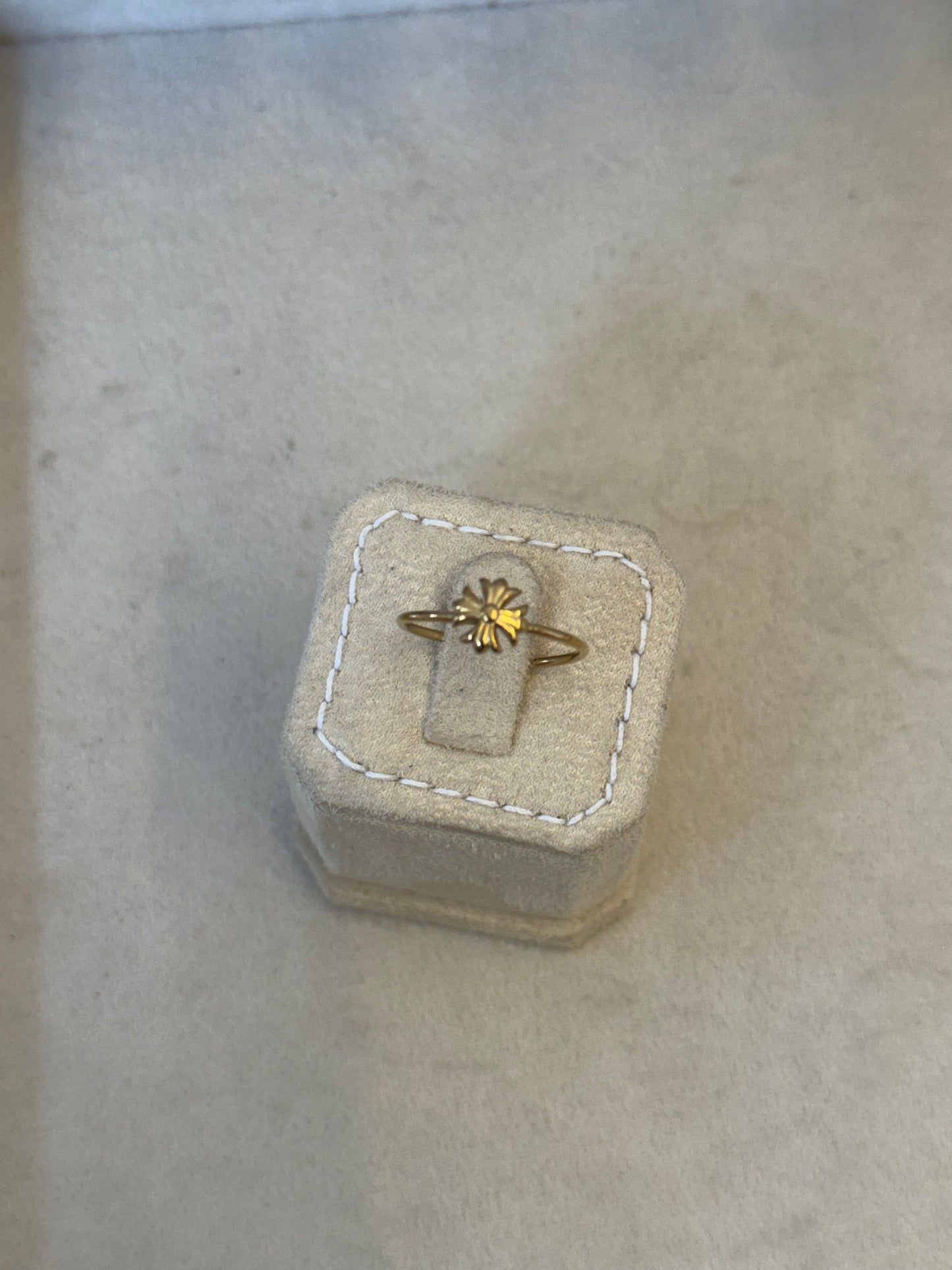 Noor ring