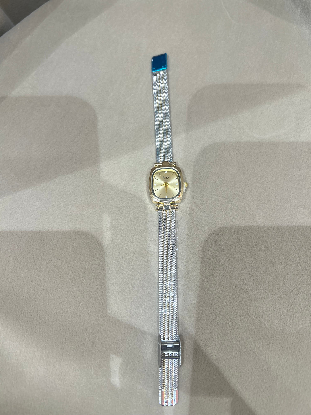 Glimmer time watch