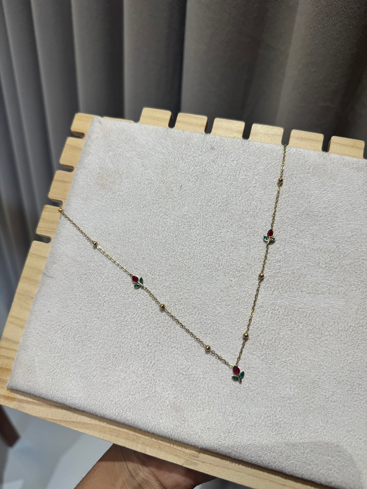 Tulip necklace
