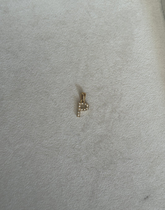 P latter pendant