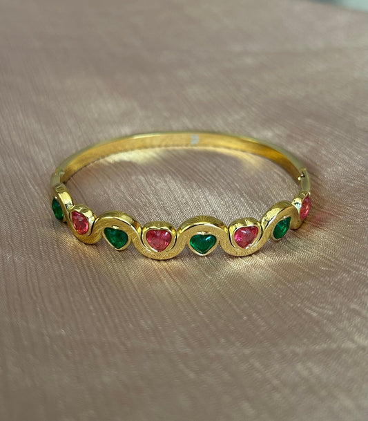 Golden Heart Eternity bangle