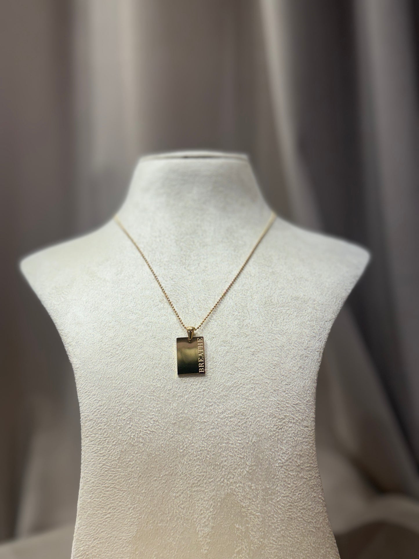Breathe necklace