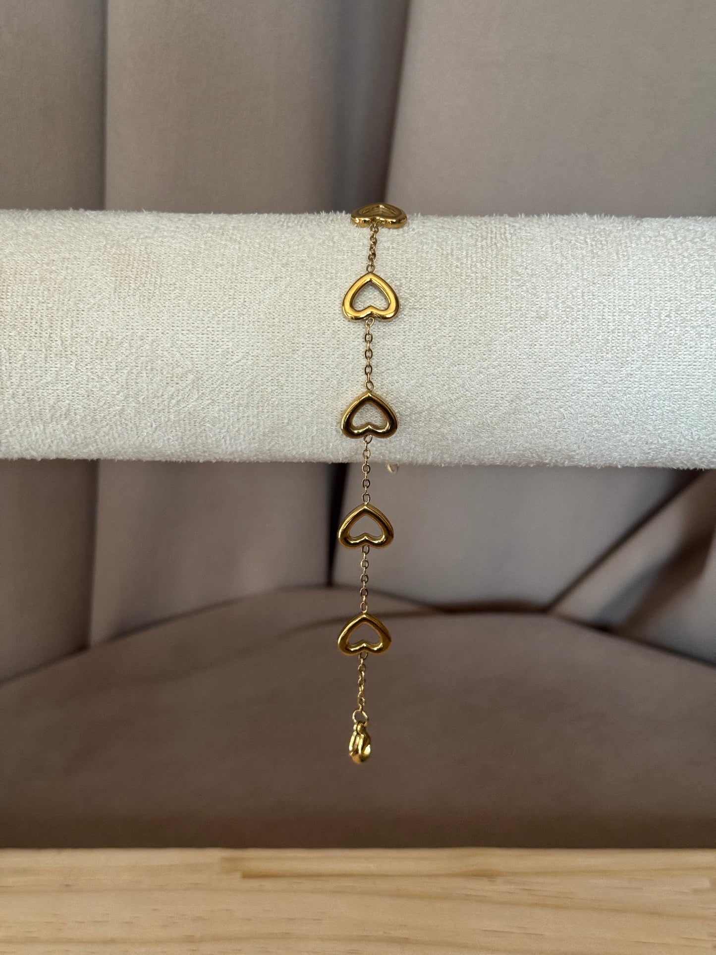 Love loop bracelet