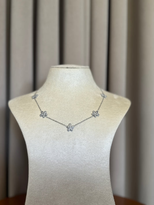 Flower Necklace - Silver