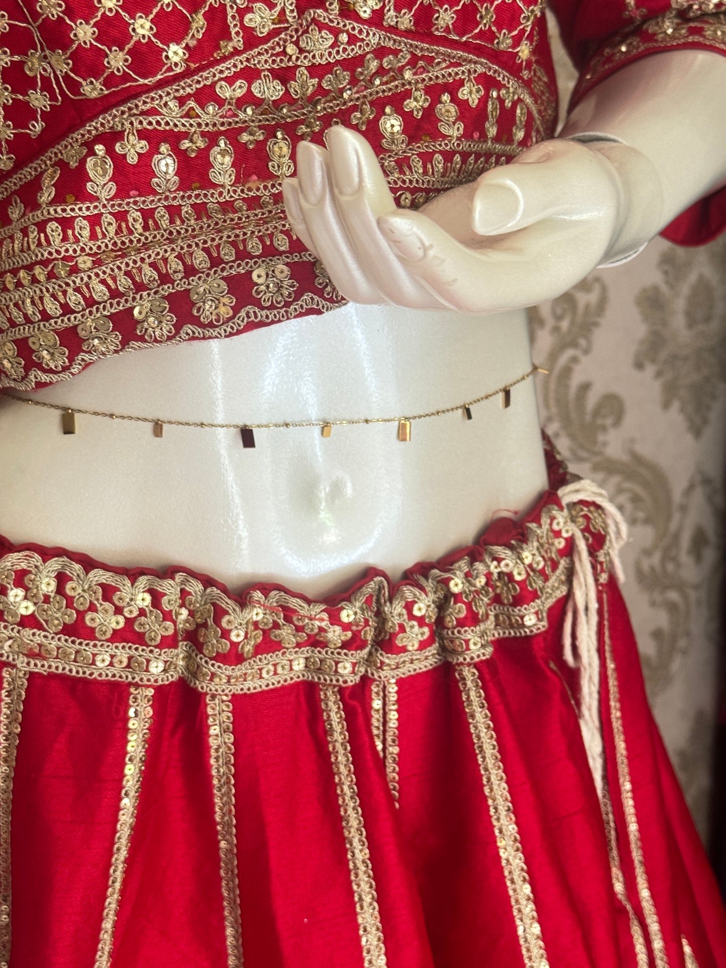 Waist chain