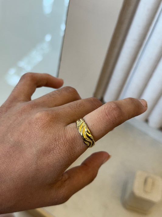 Ivy ring