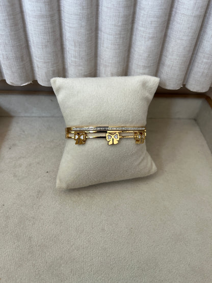 Bow bangle