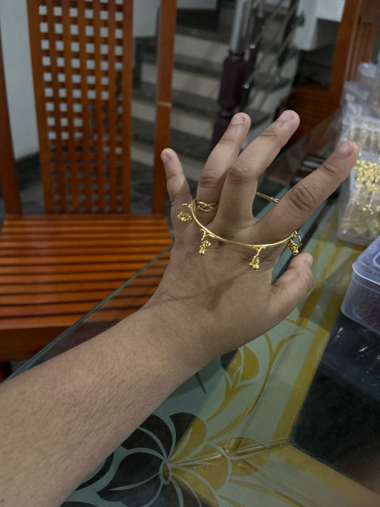 Kashmiri bangle