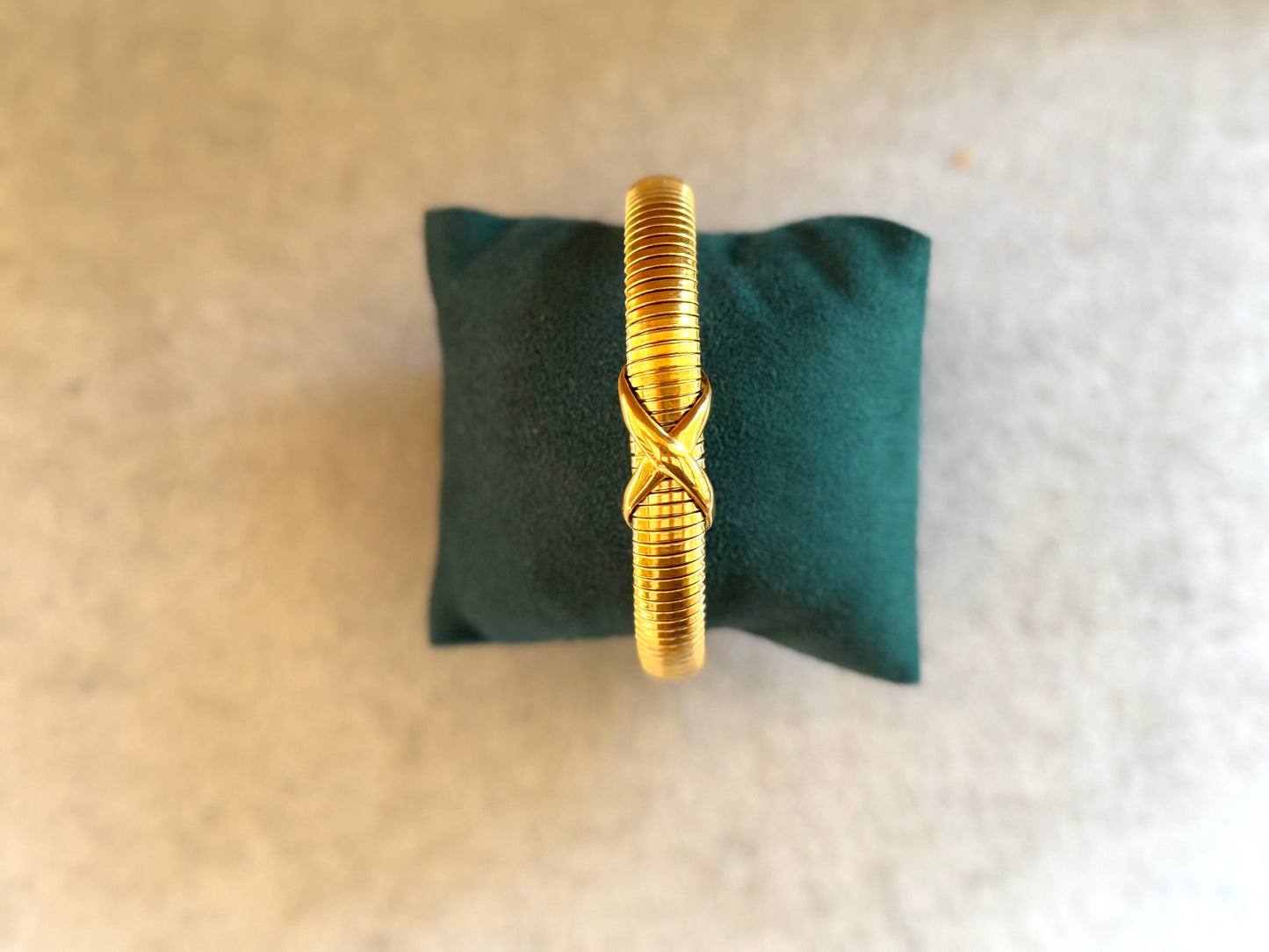 Aura Bangle Gold