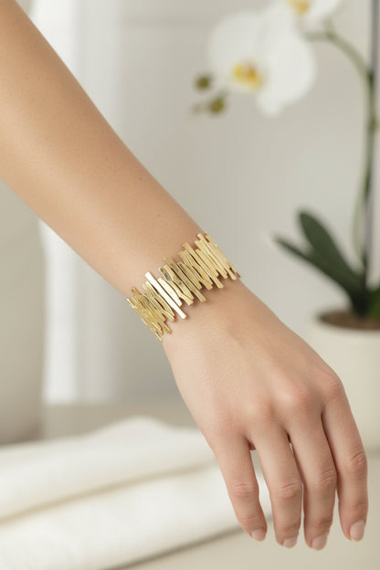 Cuff bangle