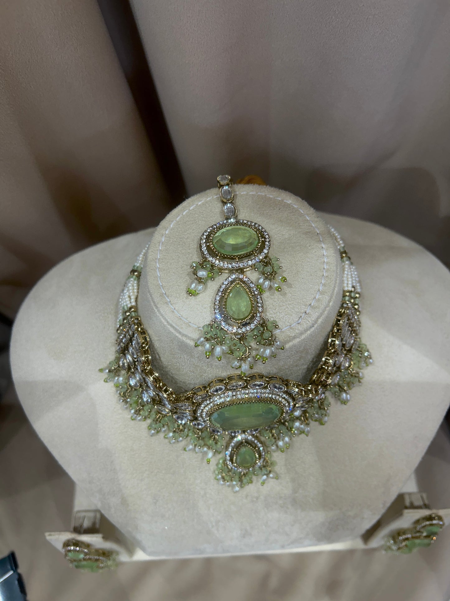 Rental jewellery