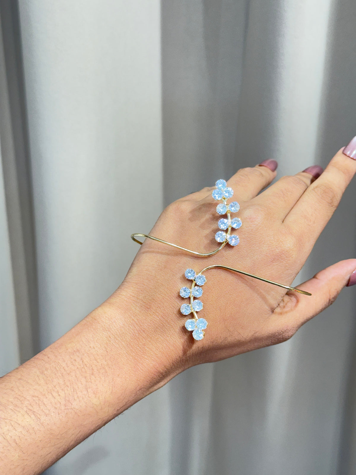 Nylaa cuff