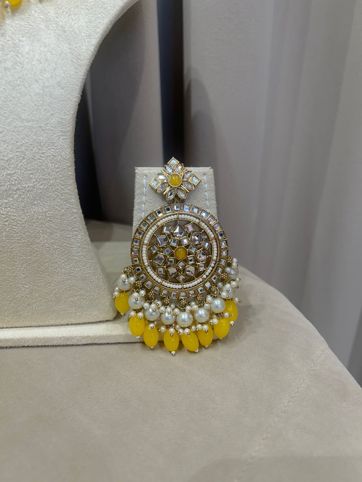 Rental jewellery