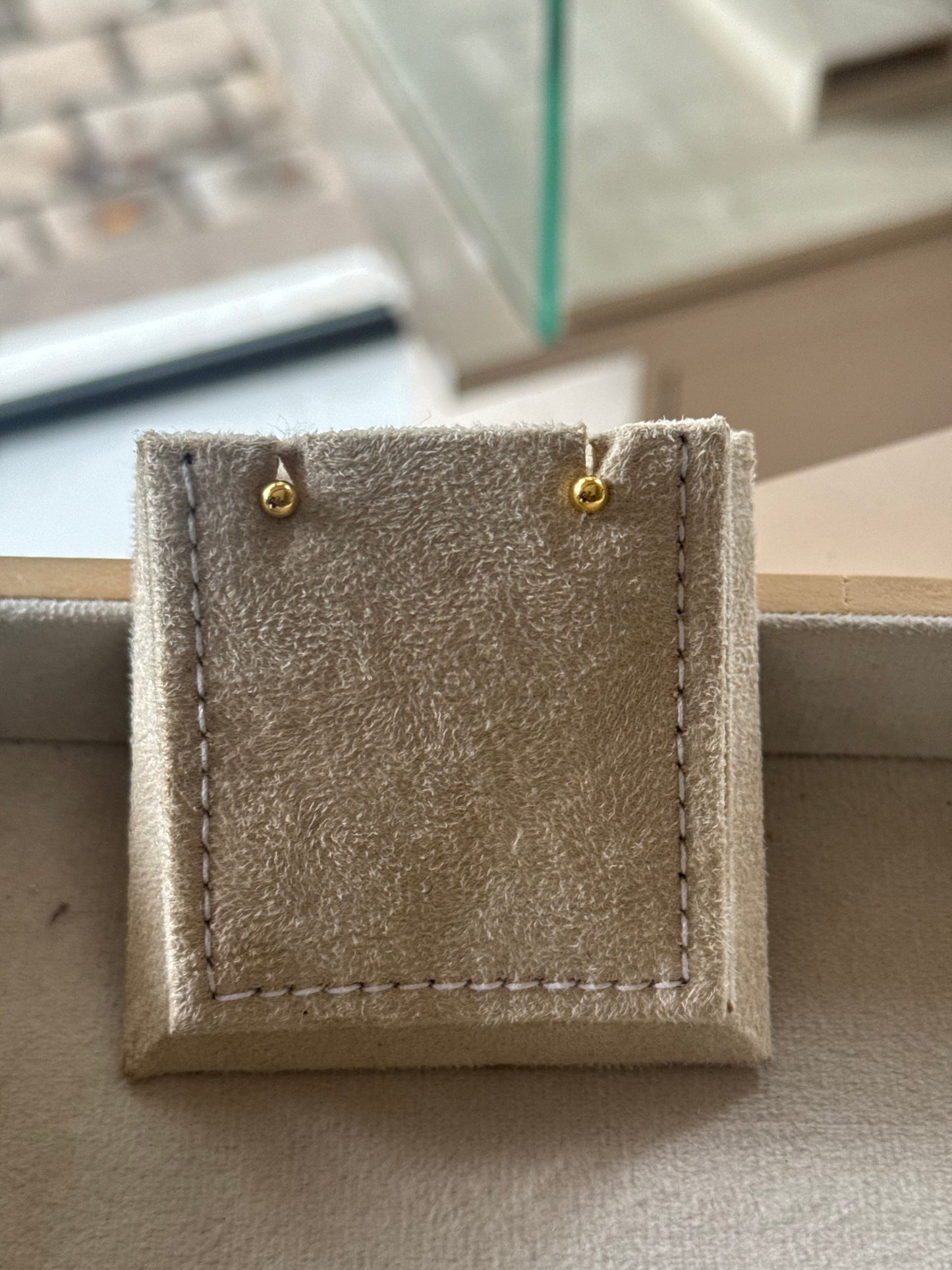 Simple earring